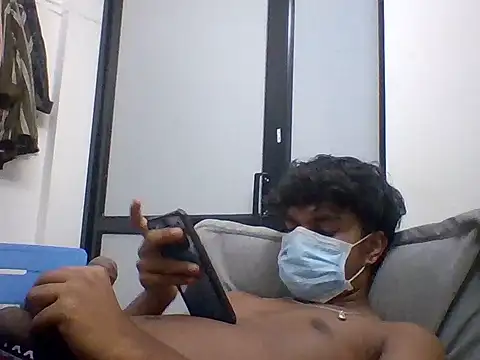 Snapshot of Bangalore_boy29 chatting on June 20, 10:40 am Bangalore boy29 online show from June 20, 10:40 am