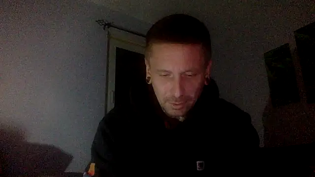 Snapshot of Schabernack1990 chatting on September 23, 8:56 pm Schabernack1990 online show from September 23, 8:56 pm