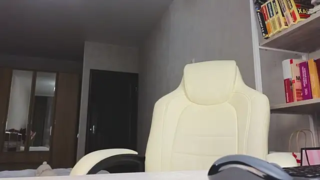 Marietta Castro online show from March 10, 3:06 pm