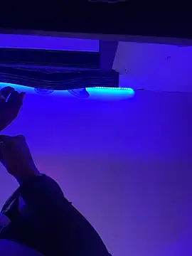 touchm cockhard online show from February 6, 1:43 am