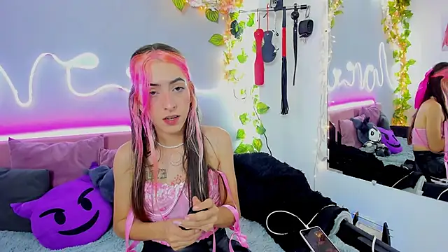 YouliteSllut2 online show from January 10, 12:17 am