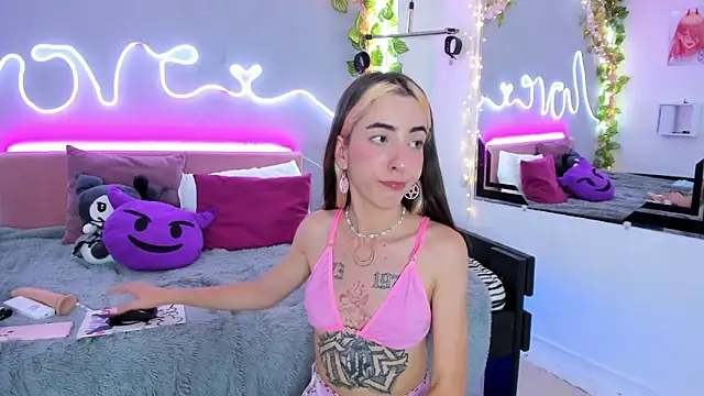 YouliteSllut2 online show from February 21, 11:43 pm