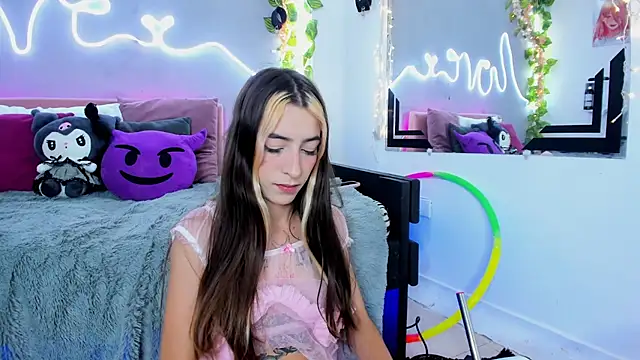 YouliteSllut2 online show from March 11, 12:22 am