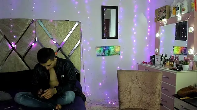 parejacaliente20154 online show from November 27, 9:00 am