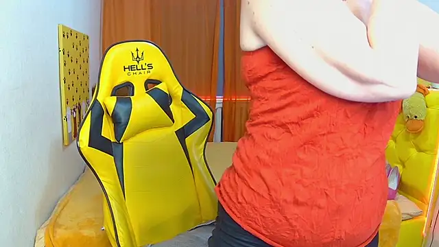 SandraHormas online show from February 8, 7:37 am