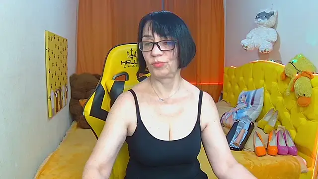 SandraHormas online show from February 15, 8:00 am