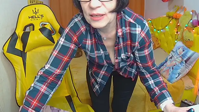 SandraHormas online show from March 10, 5:18 pm