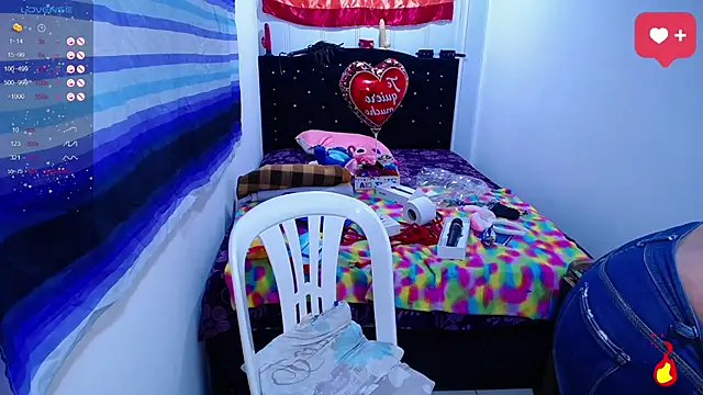 Snapshot of Hot-Rihanna chatting on February 22, 11:13 pm Hot-Rihanna online show from February 22, 11:13 pm