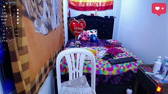 Snapshot of Hot-Rihanna chatting on February 24, 12:30 am Hot-Rihanna online show from February 24, 12:30 am