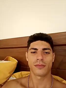Snapshot of christianjimenez chatting on November 28, 6:16 am christianjimenez online show from November 28, 6:16 am