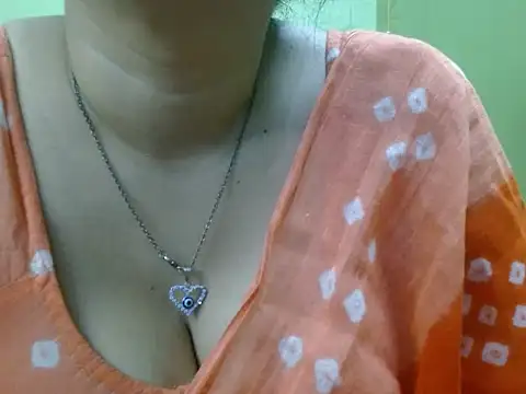 LOVERIAKOL online show from May 9, 6:35 pm