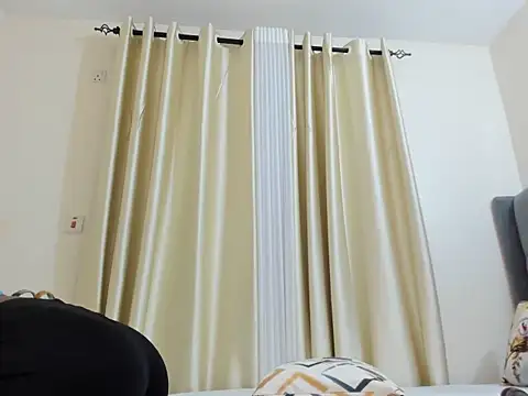 dolly booty online show from June 17, 4:48 am