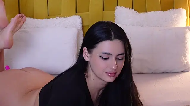 Snapshot of RanyaHermes chatting on December 18, 9:21 pm RanyaHermes online show from December 18, 9:21 pm