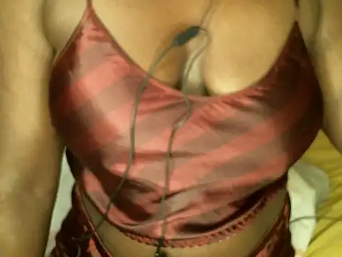 Snapshot of Blackqueen341 chatting on March 9, 5:22 am Blackqueen341 online show from March 9, 5:22 am