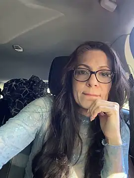 BeautifulMesss online show from October 22, 4:07 pm