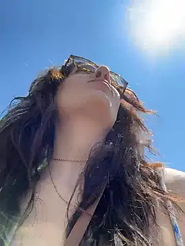BeautifulMesss online show from July 23, 4:05 pm
