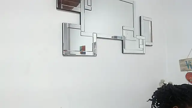 Snapshot of Madeline_Woods chatting on October 10, 11:53 am Madeline Woods online show from October 10, 11:53 am