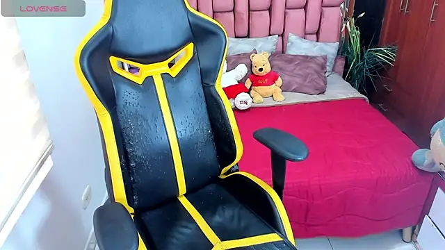 Snapshot of Backsex_boy chatting on December 4, 2:26 pm Backsex boy online show from December 4, 2:26 pm