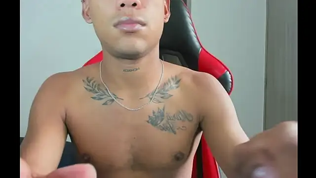 Snapshot of Backsex_boy chatting on January 16, 6:23 pm Backsex boy online show from January 16, 6:23 pm