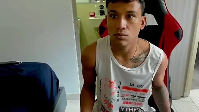 Snapshot of Backsex_boy chatting on February 27, 4:07 pm Backsex boy online show from February 27, 4:07 pm