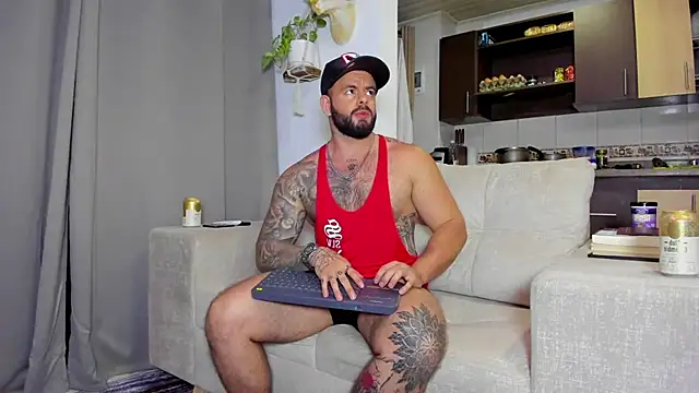 Snapshot of Johnnygrayson1 chatting on December 9, 11:45 pm Johnnygrayson1 online show from December 9, 11:45 pm