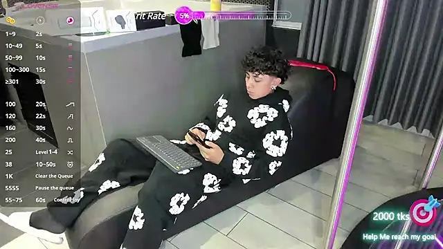 Snapshot of jokergc_2 chatting on December 7, 1:47 am jokergc 2 online show from December 7, 1:47 am