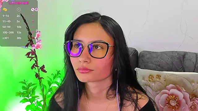 Snapshot of NayeCloud chatting on June 29, 11:27 pm NayeCloud online show from June 29, 11:27 pm