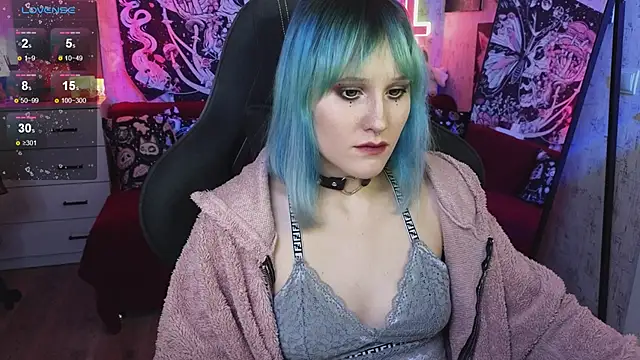 Snapshot of little_Elika chatting on December 15, 9:30 pm little Elika online show from December 15, 9:30 pm