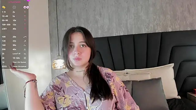 Sabrina Lennox online show from February 8, 7:38 pm