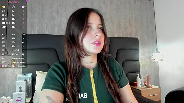 Sabrina Lennox online show from February 12, 7:35 pm