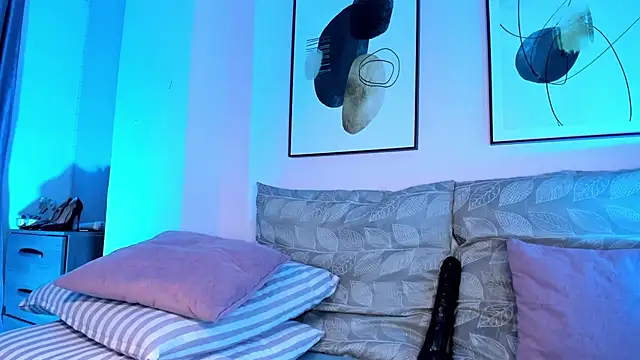 rose xd online show from February 1, 1:02 am