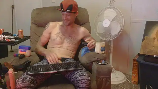 Snapshot of TheOneYouLove69 chatting on February 15, 2:15 am TheOneYouLove69 online show from February 15, 2:15 am