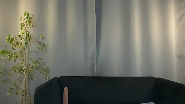 weshycouple online show from March 15, 7:05 pm