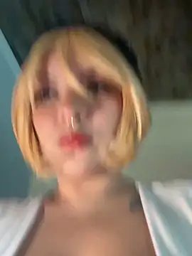 Theprojectsaraa online show from April 19, 5:12 pm