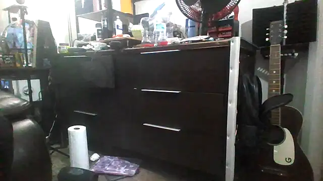 Snapshot of Antoniothedon chatting on January 13, 8:58 pm Antoniothedon online show from January 13, 8:58 pm