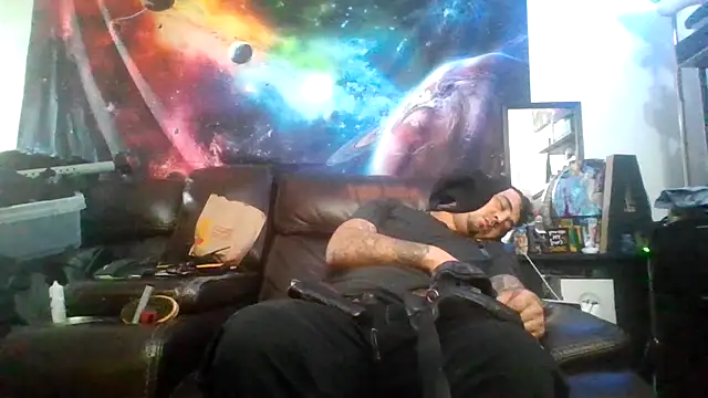 Snapshot of Antoniothedon chatting on January 18, 1:37 pm Antoniothedon online show from January 18, 1:37 pm