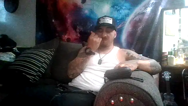 Snapshot of Antoniothedon chatting on May 8, 1:49 pm Antoniothedon online show from May 8, 1:49 pm
