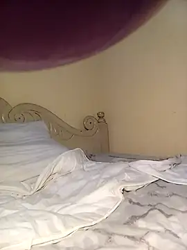 sexxylucia online show from September 21, 12:45 am