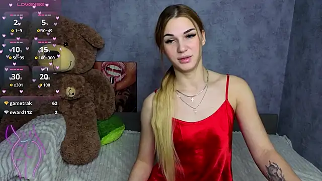 Hellen Moore online show from November 18, 12:05 am