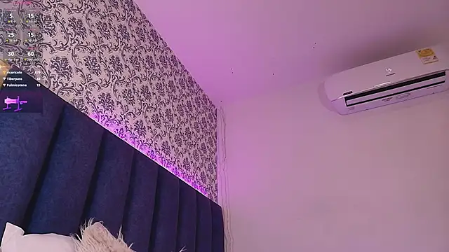 Snapshot of AmberMoss_ chatting on February 14, 10:49 am AmberMoss  online show from February 14, 10:49 am