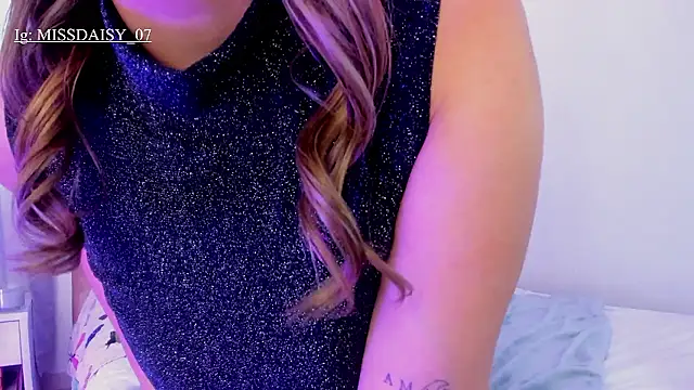 Snapshot of Daisy_Brown01 chatting on December 1, 5:24 pm Daisy Brown01 online show from December 1, 5:24 pm