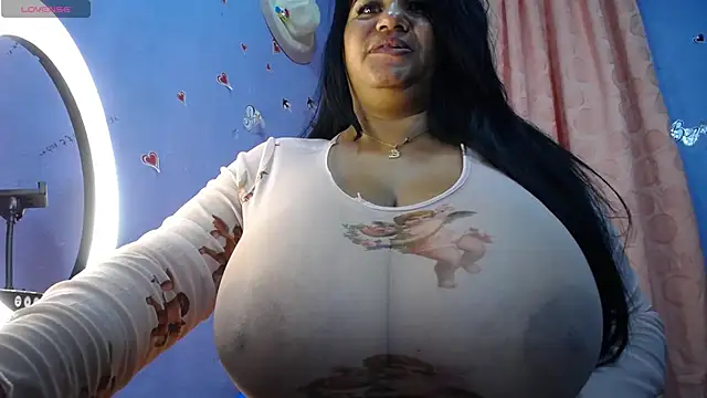 Snapshot of _sonia_bigboobs chatting on February 6, 12:48 pm sonia bigboobs online show from February 6, 12:48 pm