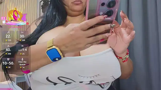 Snapshot of _sonia_bigboobs chatting on October 8, 11:41 am sonia bigboobs online show from October 8, 11:41 am