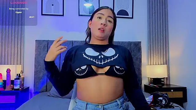 Snapshot of Ema_Stone65 chatting on September 22, 10:12 pm Ema Stone65 online show from September 22, 10:12 pm