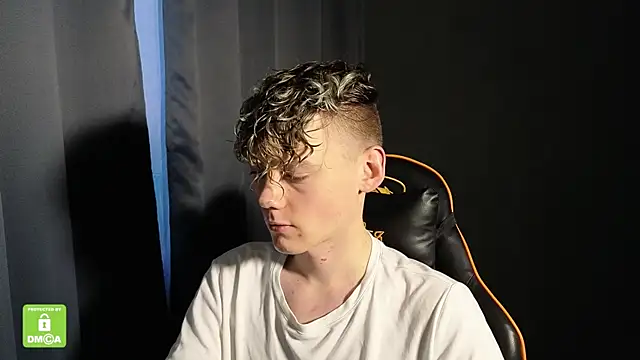 Keytaro online show from January 8, 1:46 pm