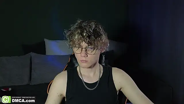 Keytaro online show from March 4, 1:06 pm