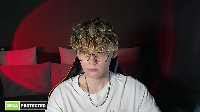 Keytaro online show from April 15, 12:01 pm