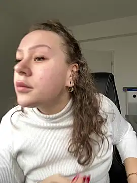 Snapshot of Fancy-Francy chatting on January 24, 11:26 am Fancy-Francy online show from January 24, 11:26 am