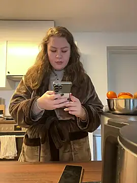 Snapshot of Fancy-Francy chatting on February 12, 8:59 am Fancy-Francy online show from February 12, 8:59 am