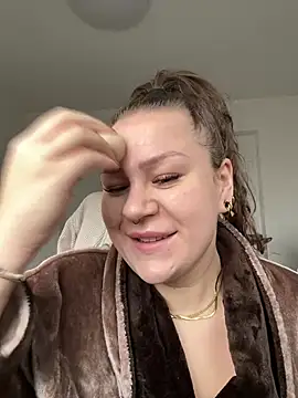 Snapshot of Fancy-Francy chatting on February 27, 9:54 am Fancy-Francy online show from February 27, 9:54 am